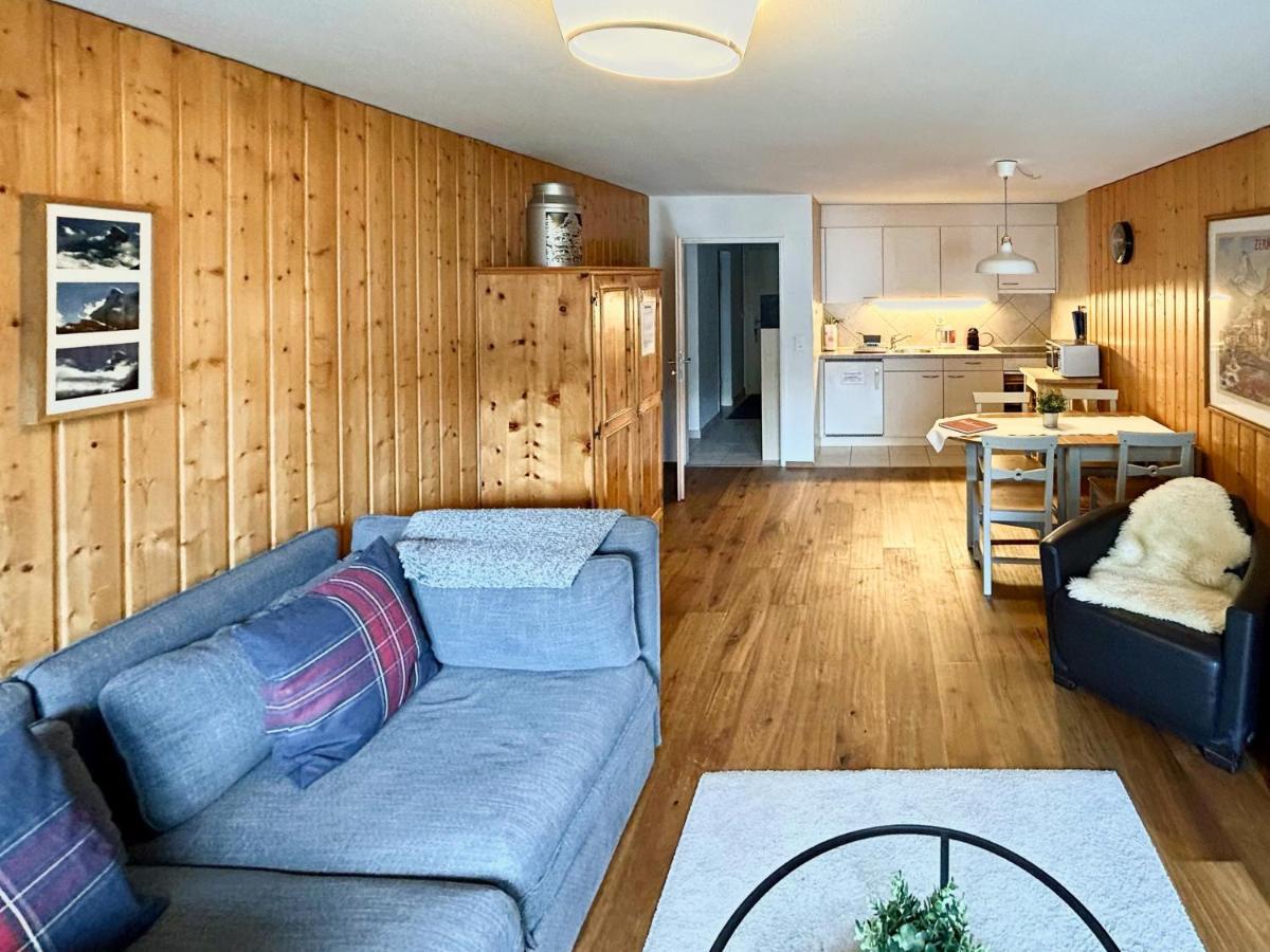 Beautiful Apartment In Zermatt With A Breathtaking View Of The Matterhorn Exterior photo